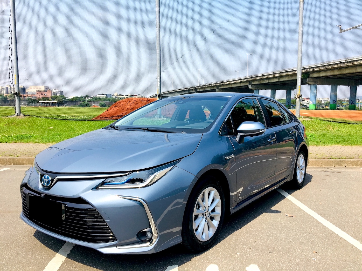2019 全新12代 Toyota Altis 1.8 Hybrid 油電車 旗艦版 搶先開箱心得 - 購車心得 - WeWanted 購車好幫手