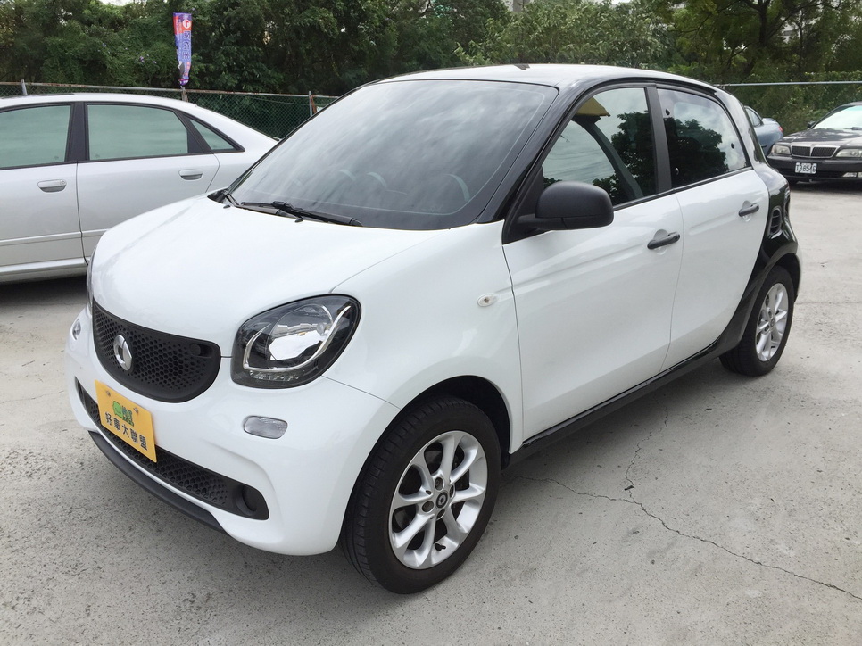 15 Smart Forfour 1 0 中古車優惠車款 Wewanted 購車好幫手