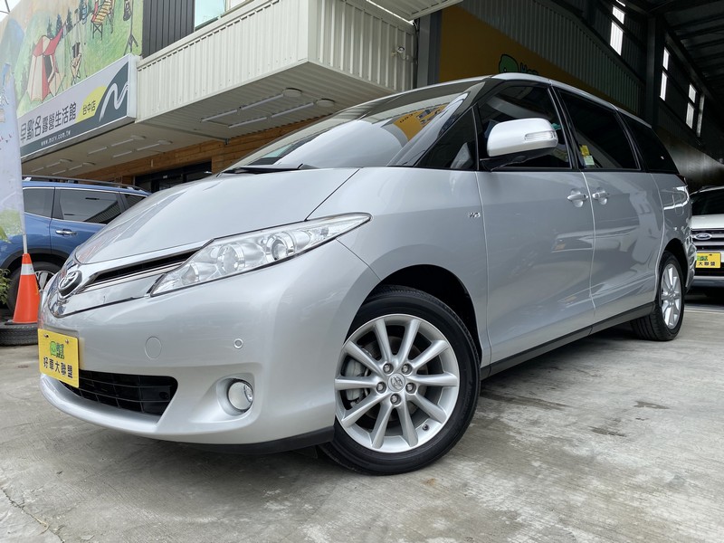 Toyota previa 2017